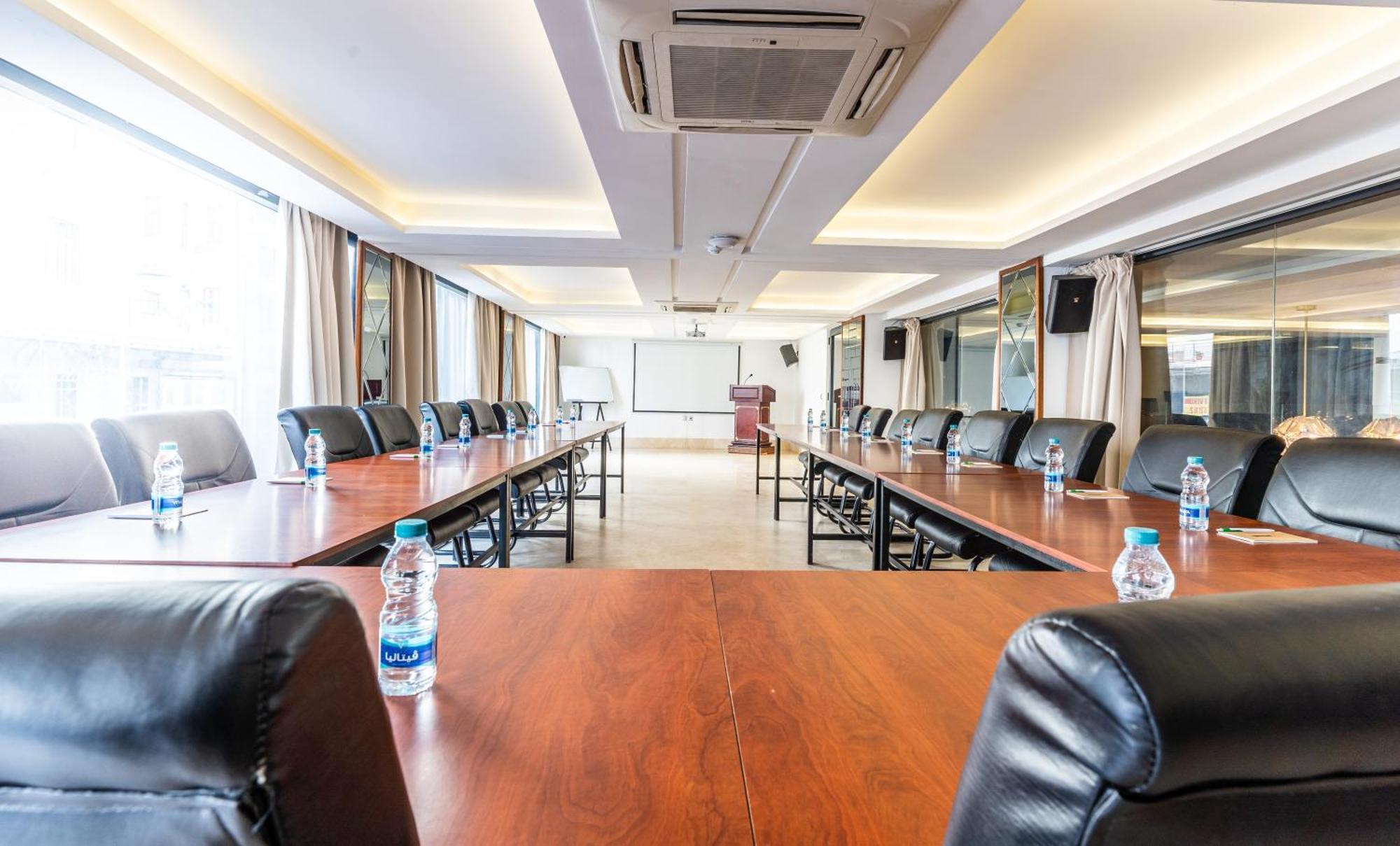One Hotel Casablanca Eksteriør bilde Meeting room