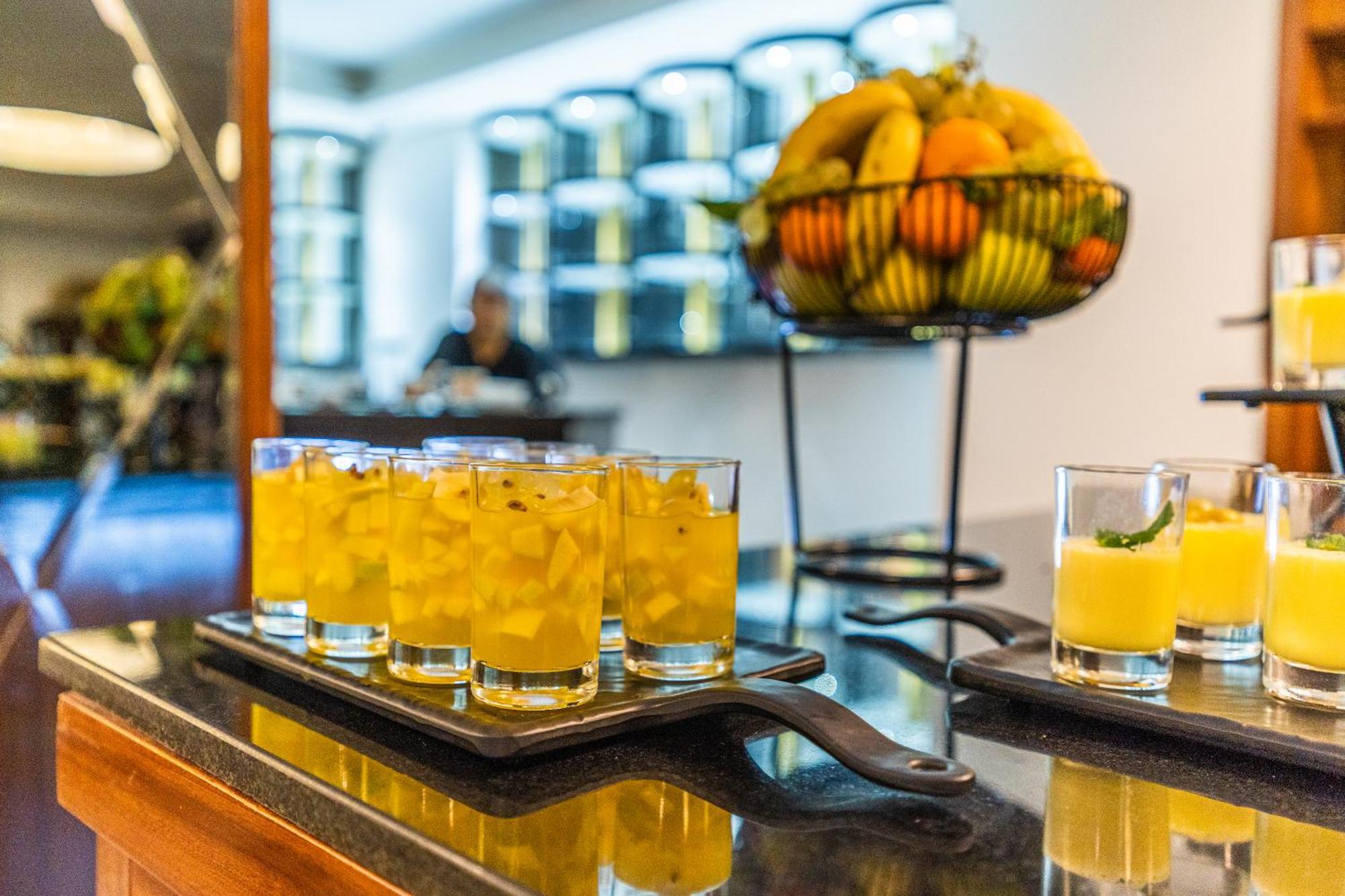 One Hotel Casablanca Eksteriør bilde A mango lassi